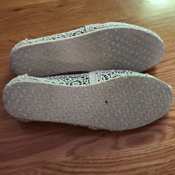Crochet Toms - Picture 4 of 4